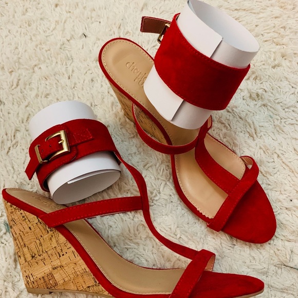 Shoe - Picture 3 of 4